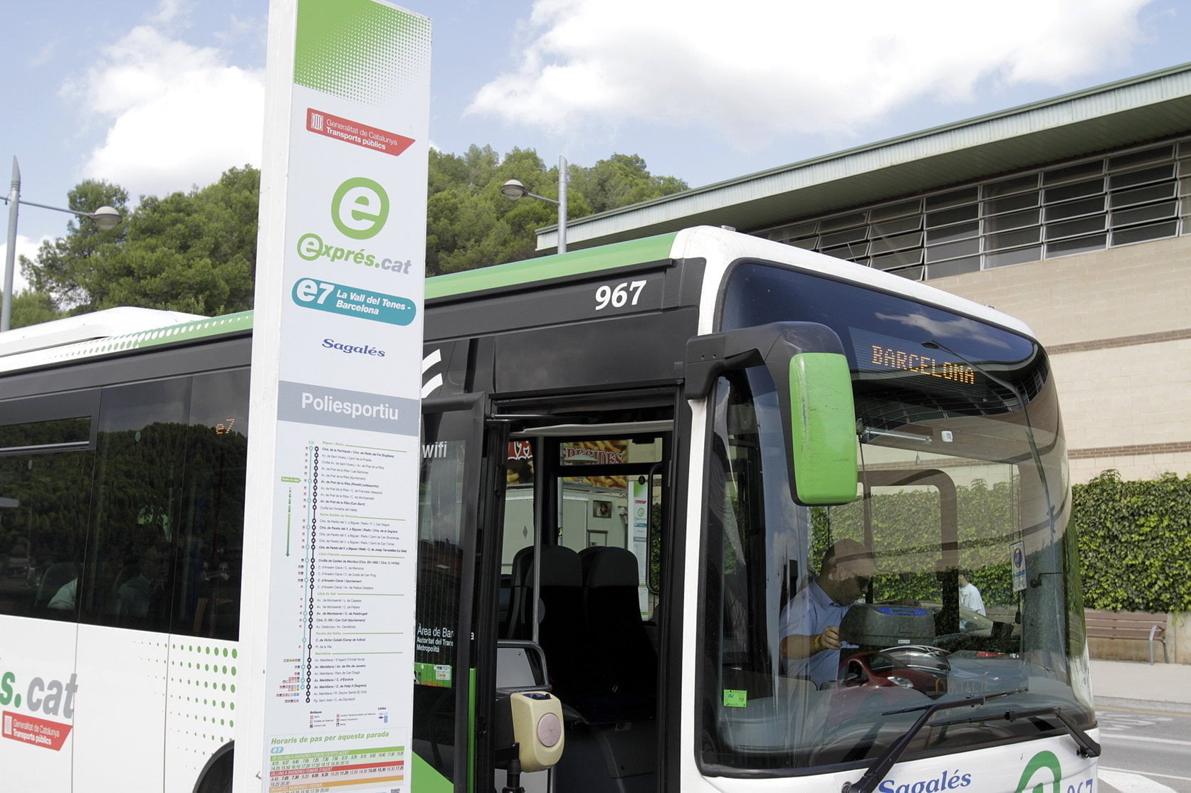 Catalonia enhances services and launches new initiatives to adapt to growing express bus ridership